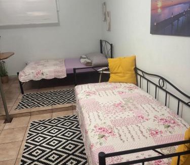 Volos City Centre Apartment | Κεντρικό Ημιυπόγειο Studio Στο Βόλο εως 3 ατομα