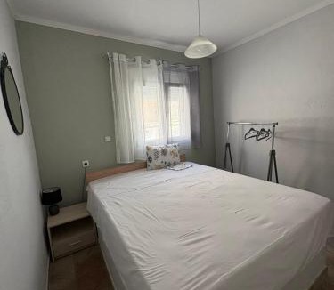 Paralia Dionysiou Apartment | Μοναδικές στιγμές χαλάρωσης με θέα την θάλασσα!