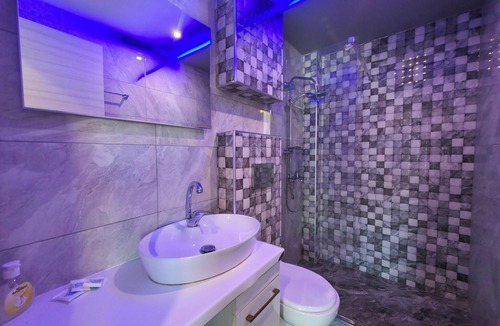 Katerini Apartment | 11 - HERMES Suites by SDR