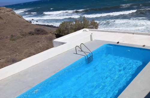 Imerovigli House | 120 m² House ∙ 4 bedrooms ∙ 10 guests