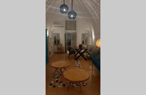 Messaria House | 1825 Santa Anna White Owl