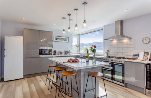 Ullapool Cottage | 3 Bed in Ullapool (oc-s33063)