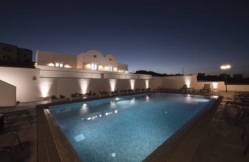 Karterados Villa | 3 bedroom Luxury villa , 200m by famous Monolithos beach!