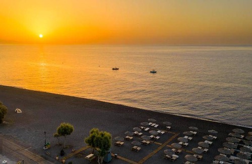 Perivolos Apartment | 35 m² Serviced apartment ∙ 4 guests