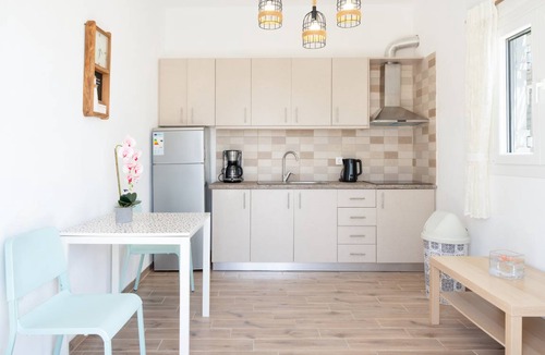 Perissa House | 36 m² House ∙ 1 bedroom ∙ 2 guests