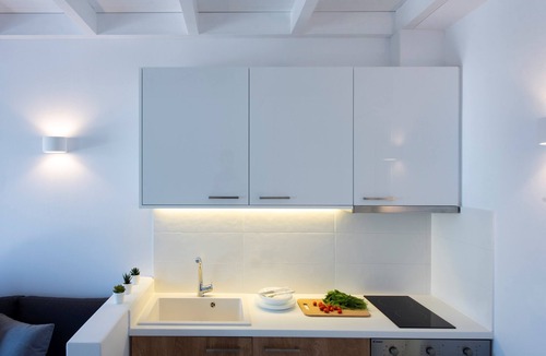 Messaria Apartment | 4 | Deluxe Suite | Private Hot Tub | White Orchid Luxury Suites