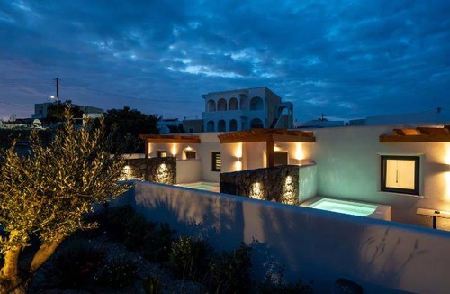 Megalochori Apartment | 41 m² Serviced apartment ∙ 4 guests