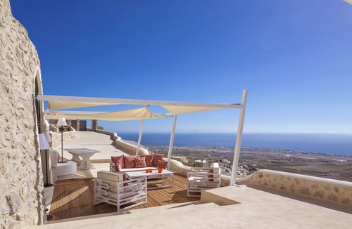 Exo Gonia Villa | 5 bedroom luxury villa with pool and sea views