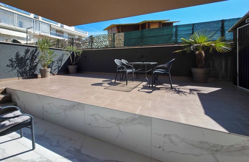 Katerini Apartment | 5 - IFI Suite by SDR