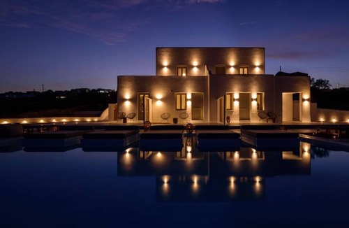 Vourvoulos Hotel | 50 m² Hotel ∙ 10 guests