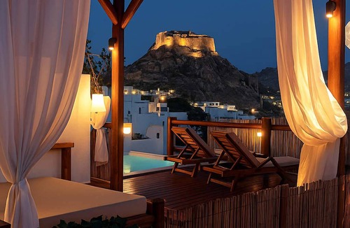 Akrotiri House | 50 m² Loft ∙ 1 bedroom ∙ 2 guests