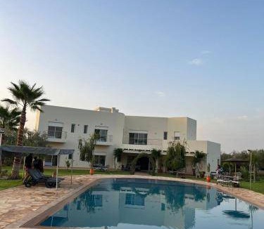 Daoudiate Villa | 500 m² Villa ∙ 2 bedrooms ∙ 21 guests