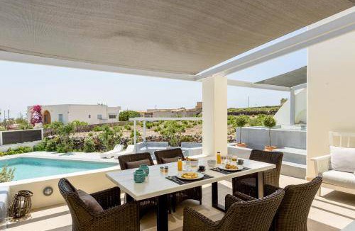 Megalochori Villa | 530 m² Villa ∙ 4 bedrooms ∙ 9 guests