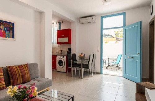 Perissa Apartment | 65 m² Apartment ∙ 2 bedrooms ∙ 5 guests