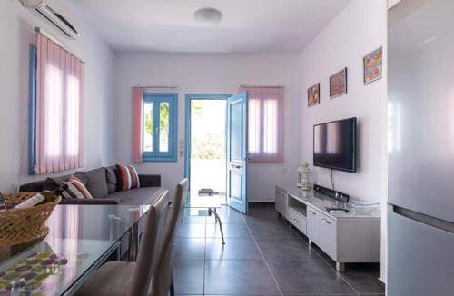 Perissa Apartment | 65 m² Apartment ∙ 2 bedrooms ∙ 5 guests