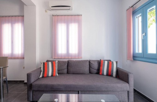 Perissa Apartment | 65 m² Apartment ∙ 2 bedrooms ∙ 5 guests
