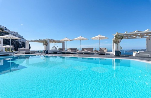 Firostefani Hotel | 70 m² Hotel ∙ 2 bedrooms ∙ 127 guests