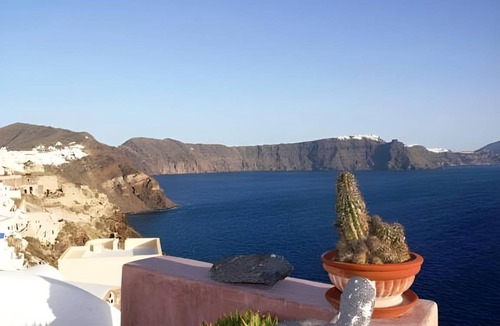 Oia Apartment | 90 m² Serviced apartment ∙ 2 bedrooms ∙ 6 guests