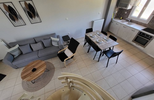Spata-Artemida House | 98 sq m holiday home near Athens airport and the beach in the area.