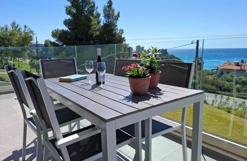 Kassandra House | A stunning newly-built house overlooking the blue Aegean sea!