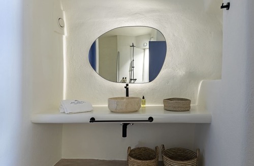 Messaria House | Acave Santorini Suites