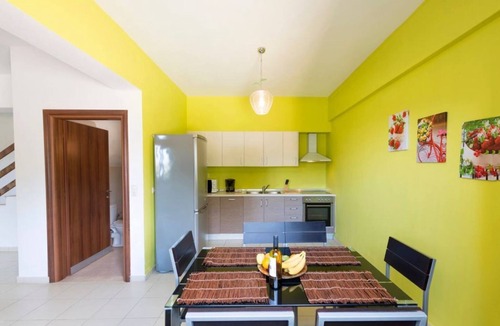 Geropotamos House | Accommodation for Large Groups