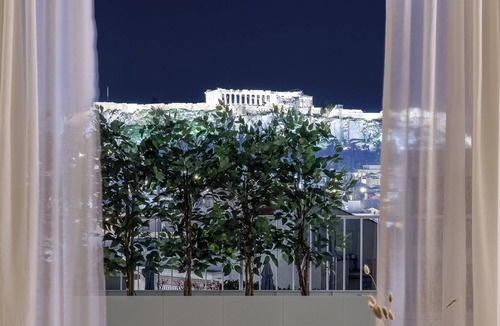 Monastiraki Apartment | Acropolis Dream with Plunge Pool