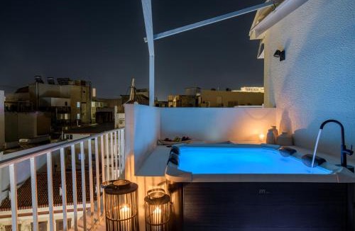 Monastiraki Apartment | Acropolis Retreat with 2 Private Plunge Pools