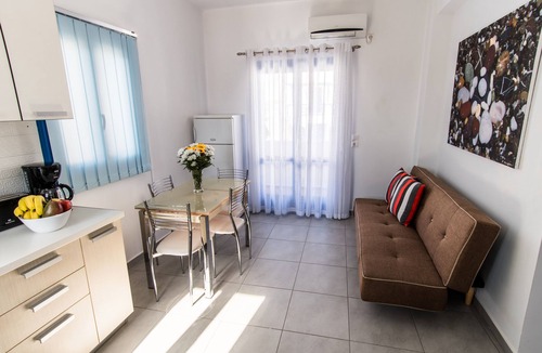 Perissa Apartment | Adelphi Apartments Two-Bedroom Apartment with Terrace Sleeps 5
