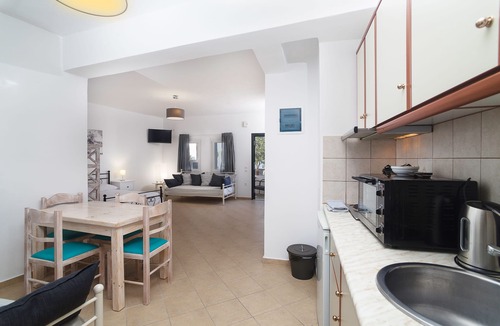Akrotiri House | Aelia Suites