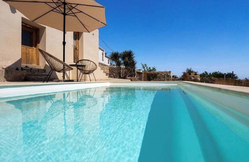 Amnatos Apartment | Aerida GuestHouse Of Stone, Maria & Natalia Suites