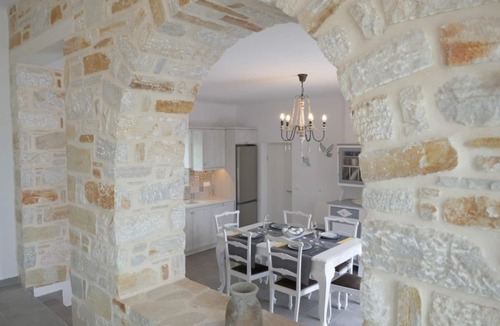 Logaras Apartment | Afroditi Studios & Villas