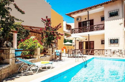 Roussospiti House | Amarandos Villa