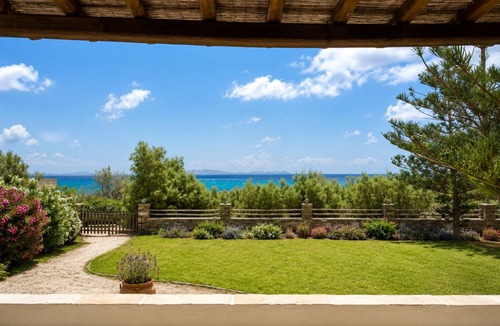 Agios Ioannis House | ⭐️⭐️⭐️⭐️⭐️AMAZING BEACH HOUSE in TINOS! Literally On the Beach!
