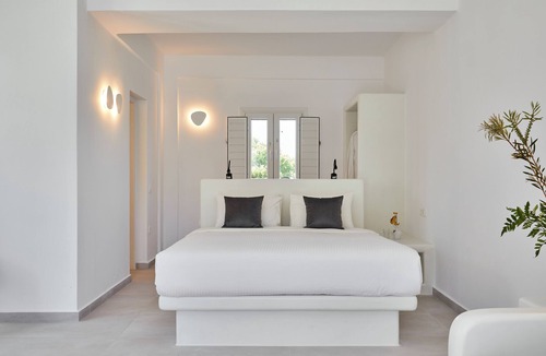 Finikia Hotel | Anchor Suites