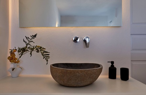 Finikia Hotel | Anchor Suites