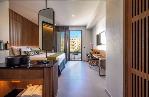 Nea Alikarnassos Hotel | Anesea City