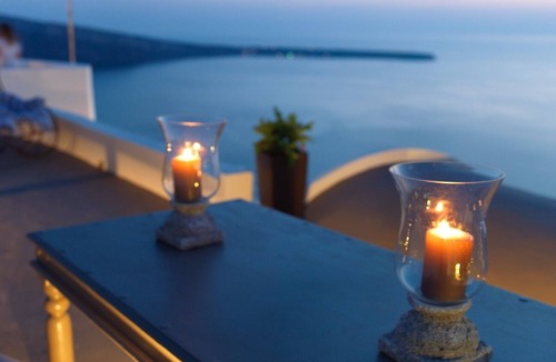 Oia House | Anima Residence by K&K (outdoor jacuzzi)