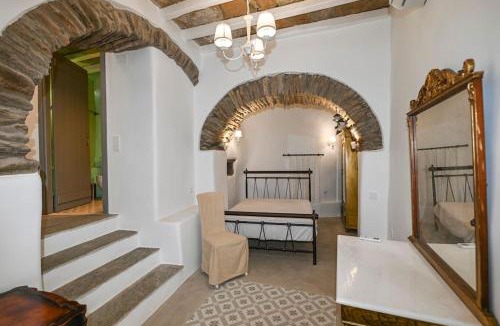 Arnados House | Anna's Village House Arnados