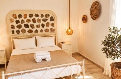 Agios Prokopios Apartment | Anna Studios
