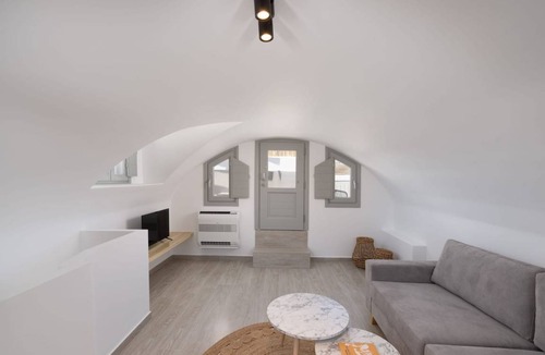 Monolithos Apartment | Apartment ∙ 3 bedrooms ∙ 4 guests