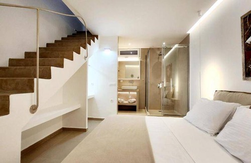 Perivolos Apartment | Apartment ∙ 3 guests
