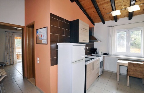 Agios Spyridon Corfu Apartment | Apartment Athena - Private Patio with Garden View