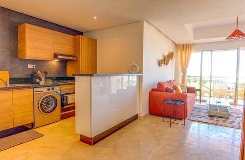 Tamrhakht Apartment | Apartment-Deluxe-Mobility bath-Ocean view