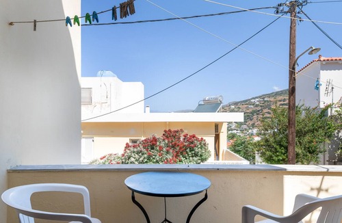 Batsi Apartment | Apartment 'Double Room with Sea View' with Shared Garden and Wi-Fi