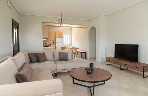 Menegata Apartment | Apartment Eliana - 3 brms - 1st floor - Building B