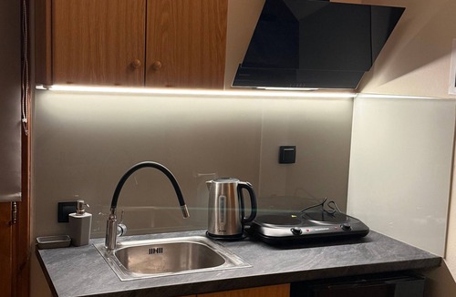 Dirfys-Messapia Apartment | Apartment 'Kyriakos' with Mountain View, Wi-Fi, and Air Conditioning
