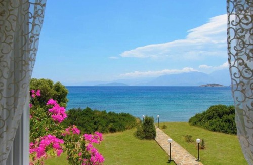 Agios Nikolaos Apartment | Apartment 'Mirabella Vista Maisonette' with Sea View, Wi-Fi and Air Conditioning