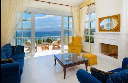 Agios Nikolaos Apartment | Apartment 'Mirabella Vista Maisonette' with Sea View, Wi-Fi and Air Conditioning