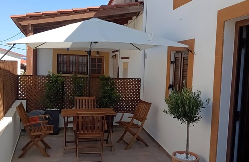 Soroni Apartment | Apartment 'To Kamariko' with Private Terrace, Wi-Fi and Air Conditioning